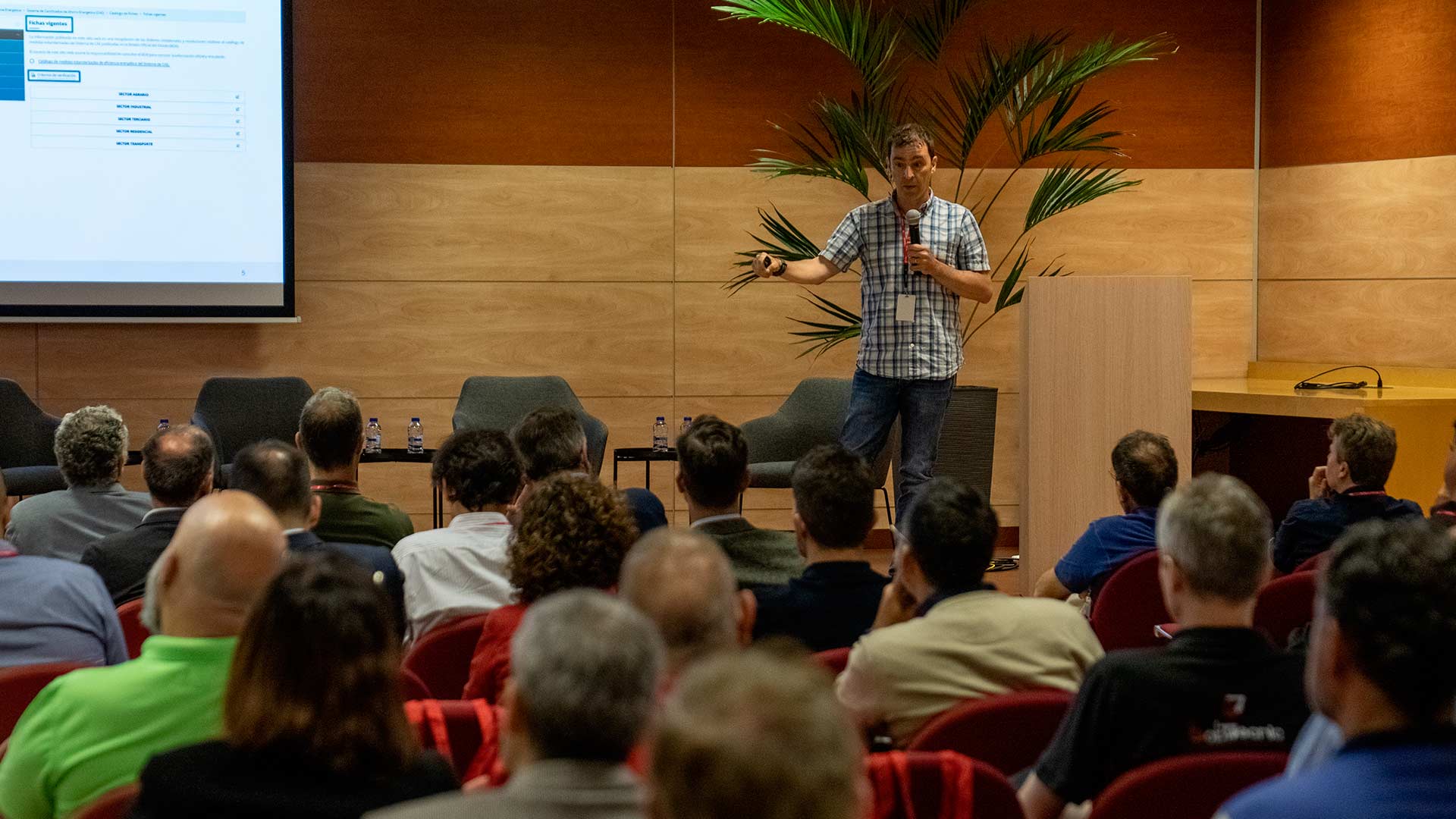 Circutor organiza una jornada sobre los CAEs y su papel en la edificación e industria