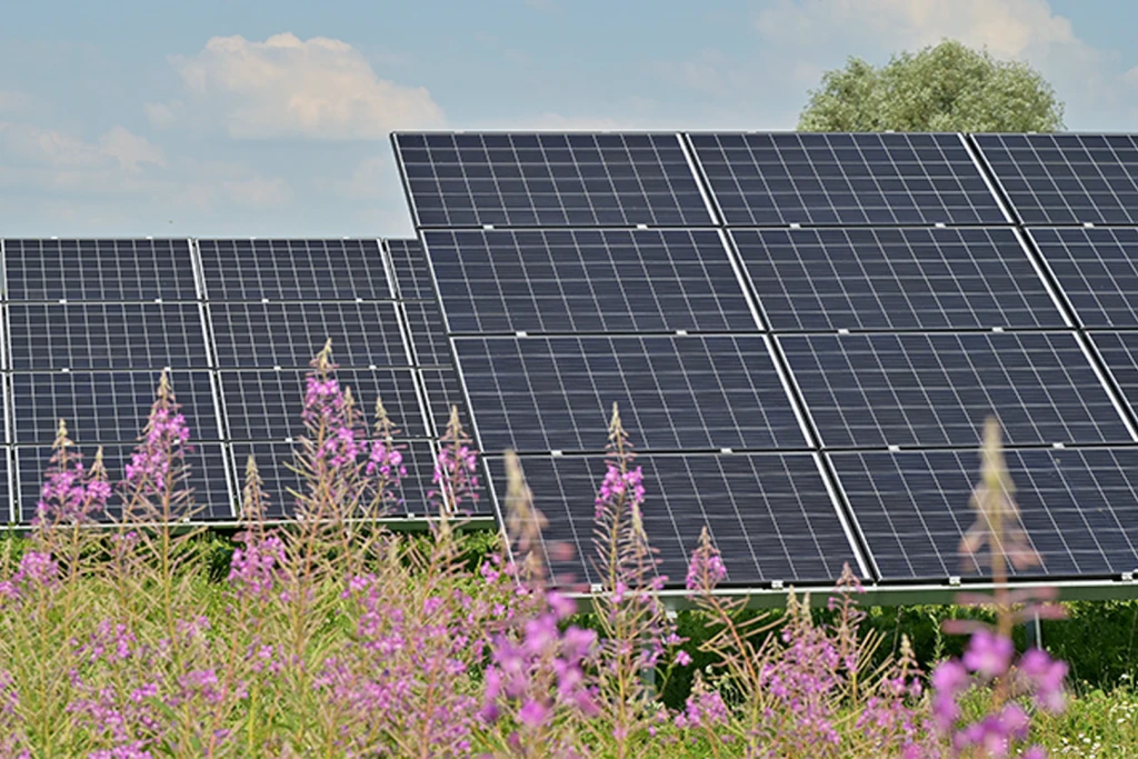 Analizador de redes CBS-2000AB PV de Circutor para instalaciones solares fotovoltaicas.